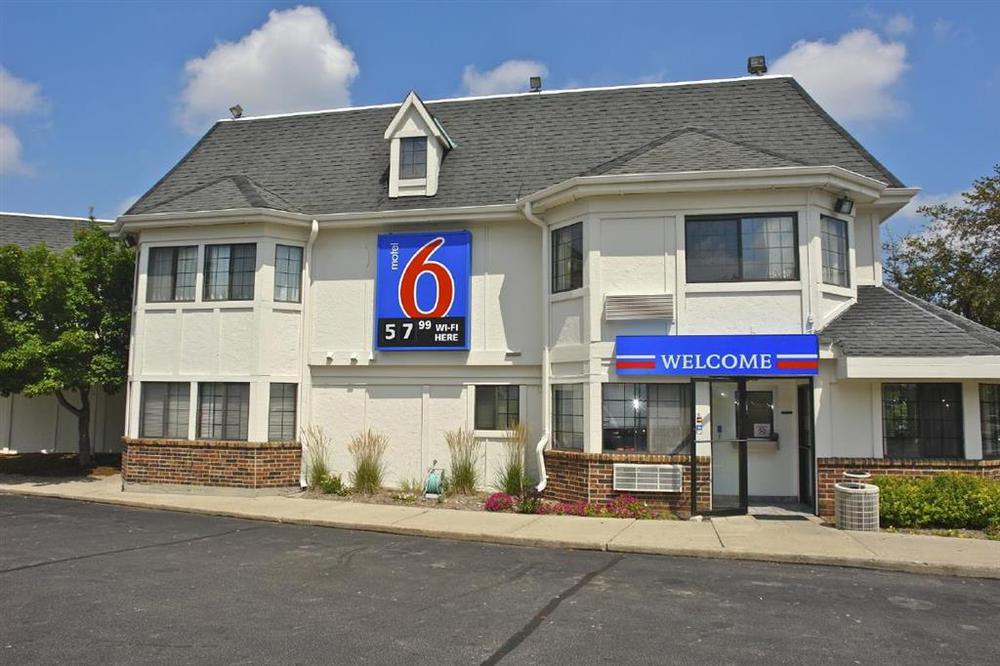 Motel 6 Milwaukee West - بروكفيلد وسائل الراحة الصورة